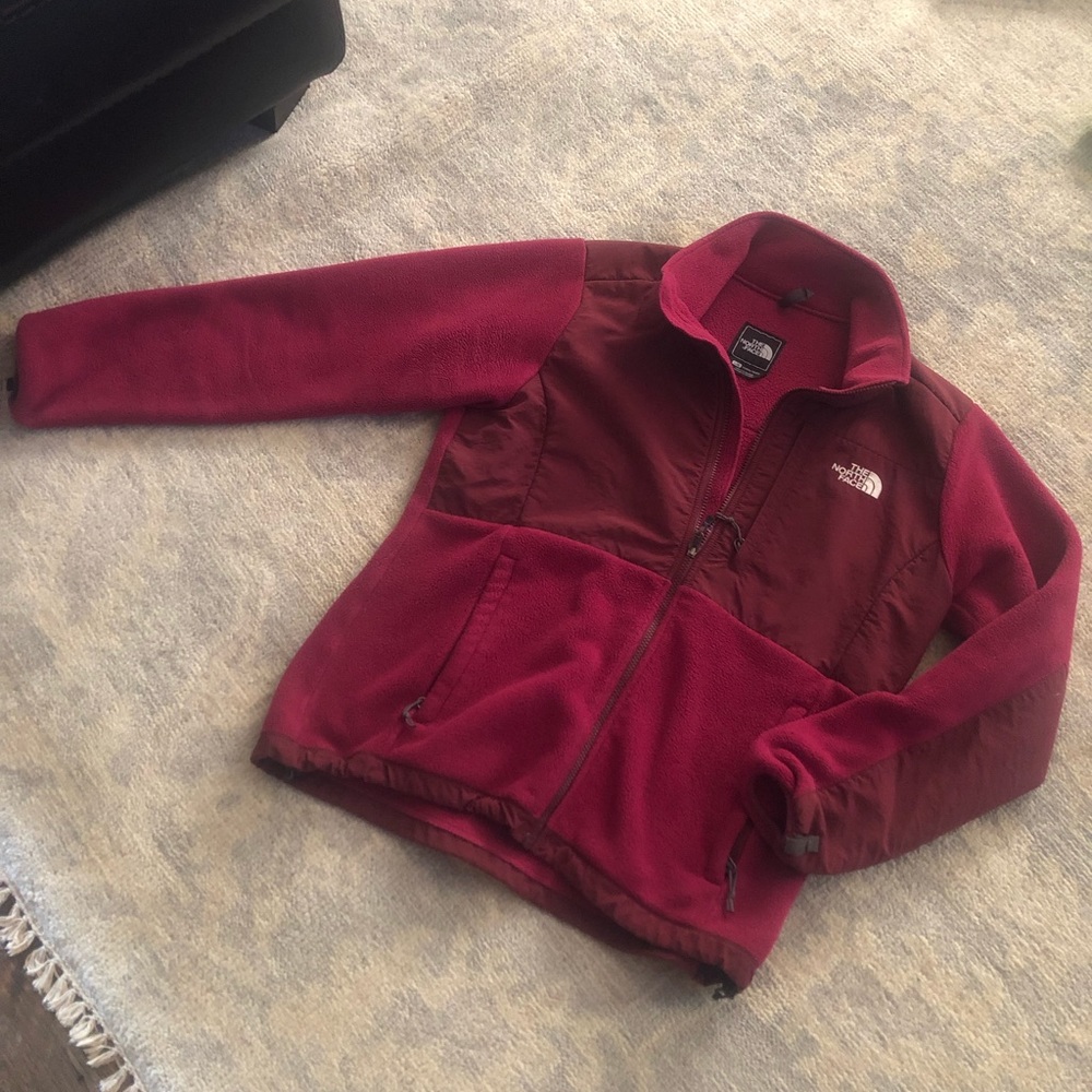 Women’s North Face jacket
